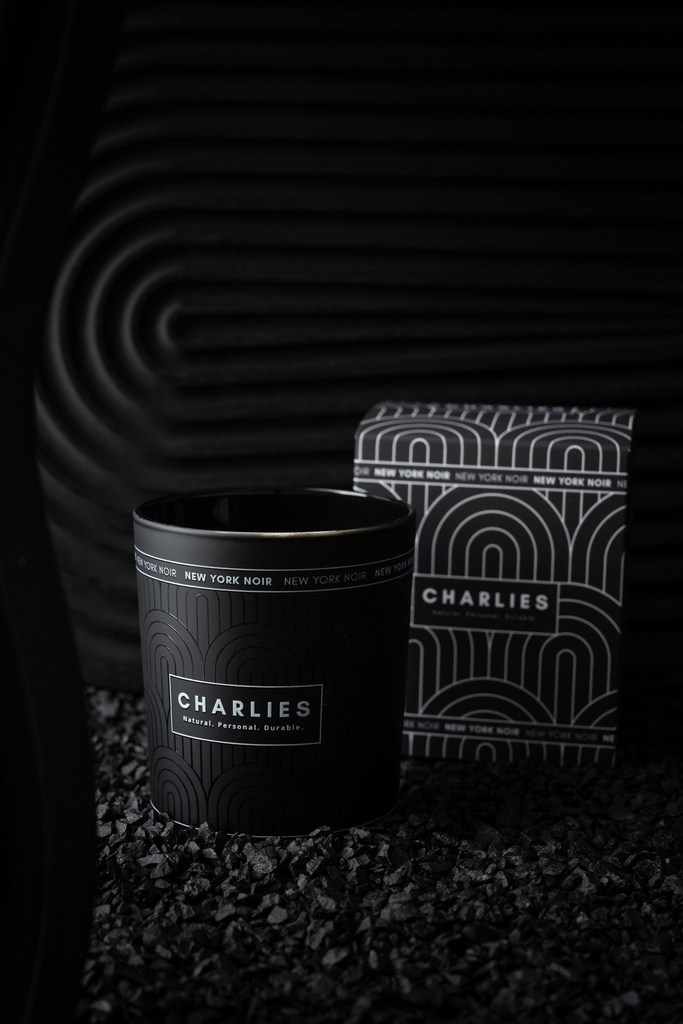 New York Noir Scented Candle - Medium + Box
